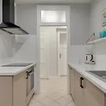 Center 2 By Grand Apartamento