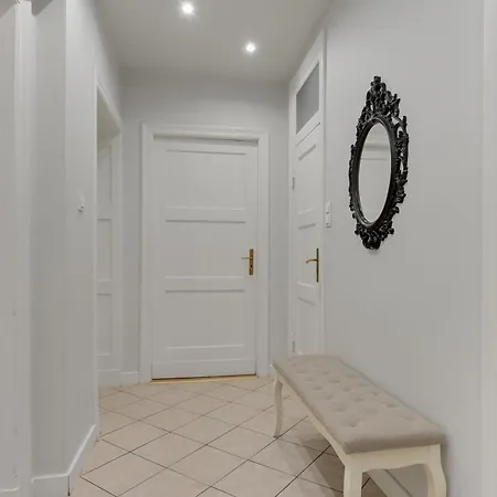 Center 2 By Grand * Gdynia